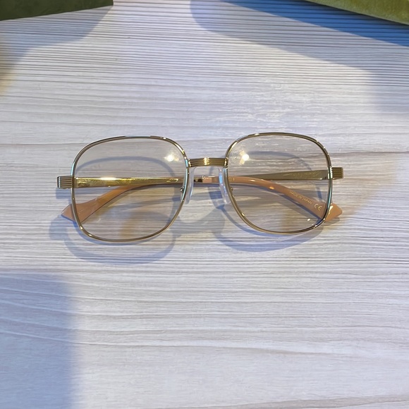 Authentic Gucci sunglasses - Picture 3 of 9